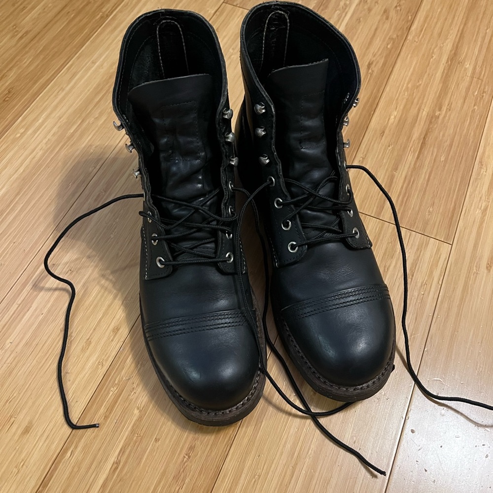 Black Red Wing Iron Rangers 10D